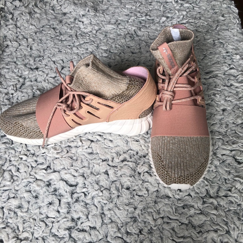 Adidas Tubular Doom